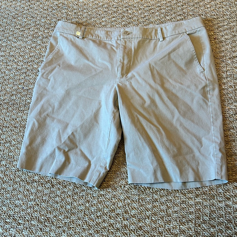 Lauren Ralph Lauren Khaki Bermuda Shorts | Classic Stretch Tailored Shorts